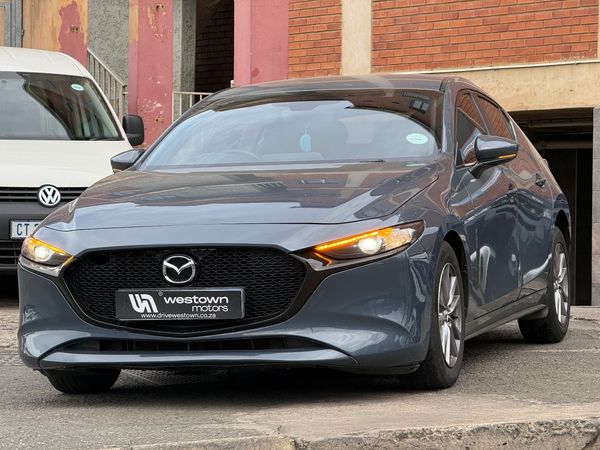2019-Mazda-3-16-Active-5-dr image:1