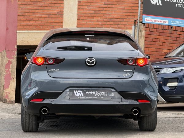 2019-Mazda-3-16-Active-5-dr image:5