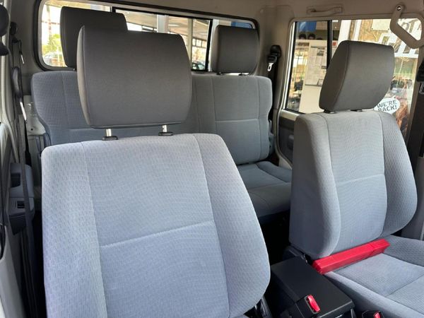 2026-Toyota-Land-Cruiser-79-42-D-Double-Cab image:12