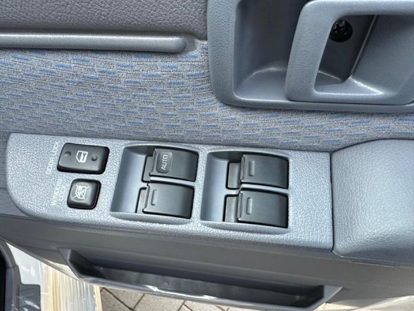 2026-Toyota-Land-Cruiser-79-42-D-Double-Cab image:14