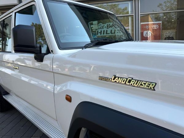 2026-Toyota-Land-Cruiser-79-42-D-Double-Cab image:5