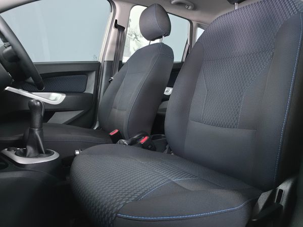 2015-Ford-Figo-2015-Ford-Figo-14-Trend-5dr image:8