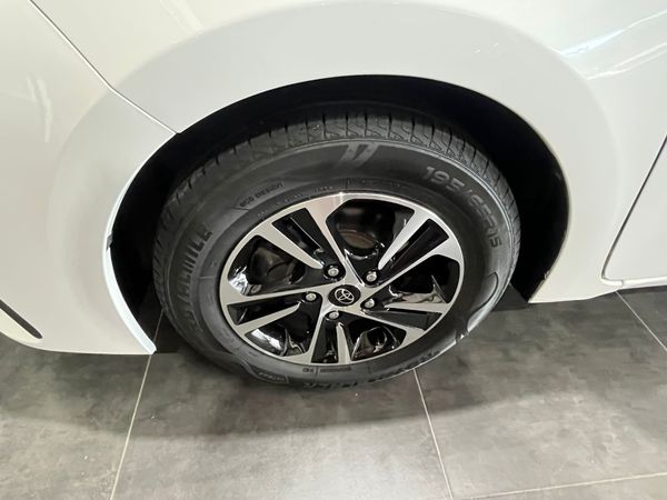 2021-Toyota-Corolla-Quest-18-Plus image:17