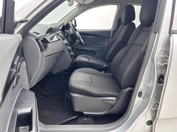 2020-Mahindra-KUV-100-12-K2-NXT image:6