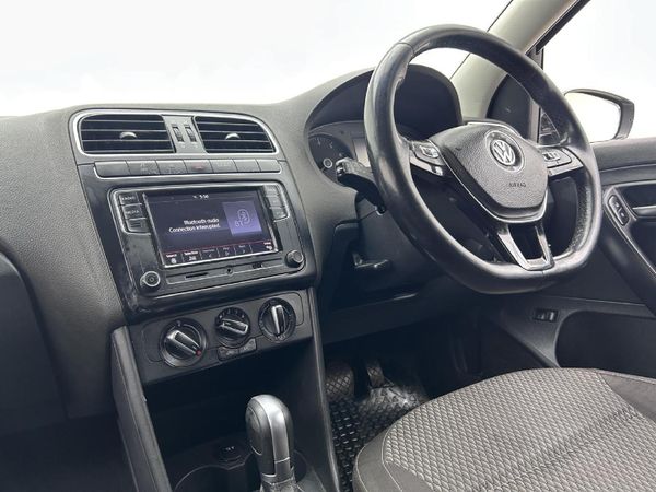 2019-Volkswagen-Polo-16-Comfortline-Auto image:7