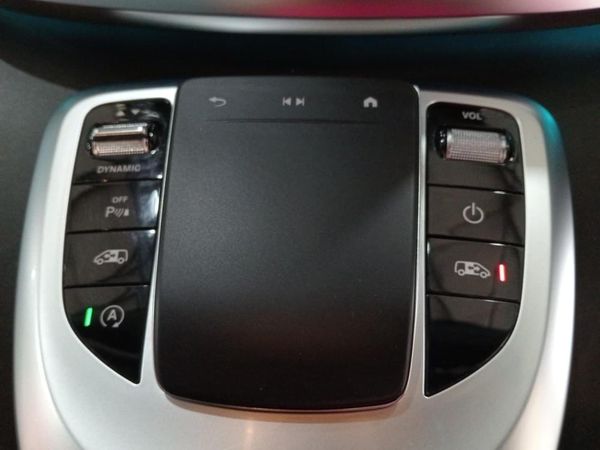 2024-Mercedes-Benz-V-Class-V-300d-Exclusive image:19