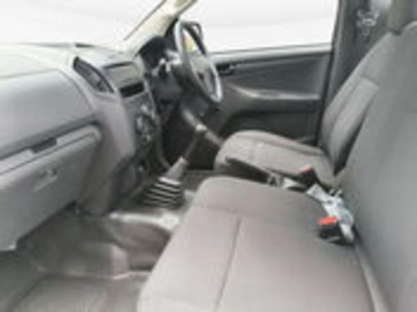 2026-Isuzu-D-Max-250C-Fleetside-Single-Cab image:13