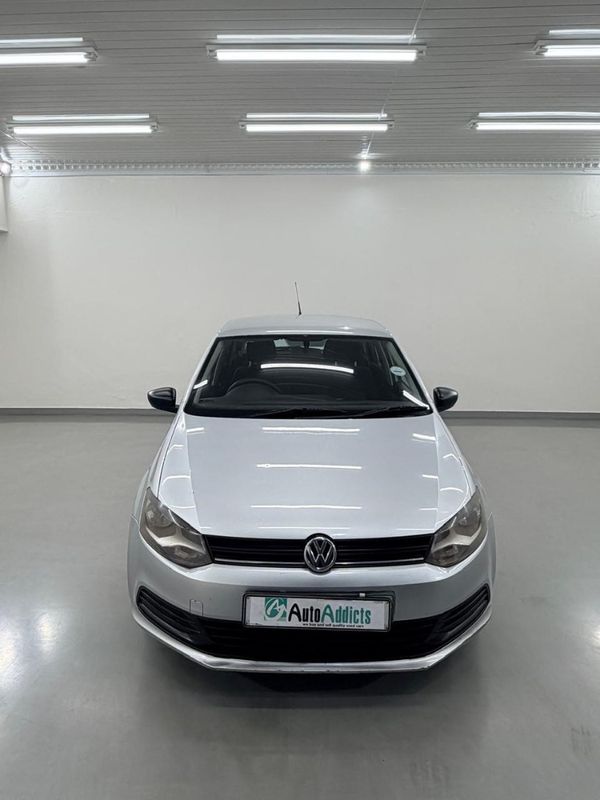 2019-Volkswagen-Polo-Vivo-14-Trendline-5-dr image:1