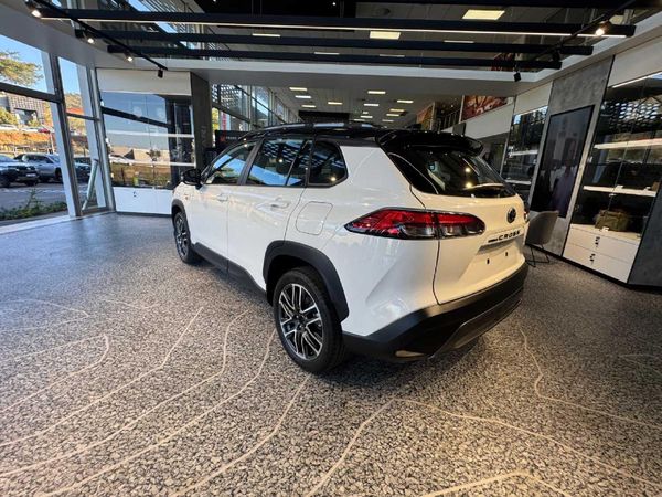 2026-Toyota-Corolla-Cross-18-GR-S-Hybrid image:17
