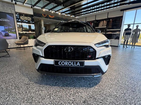 2026-Toyota-Corolla-Cross-18-GR-S-Hybrid image:1