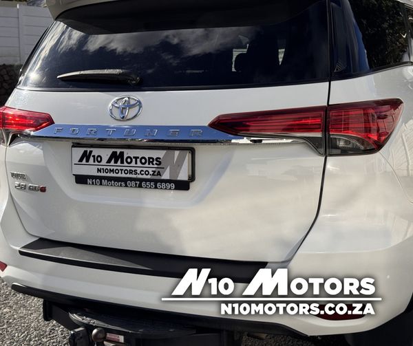 2018-Toyota-Fortuner-28-GD-6-Raised-Body image:4