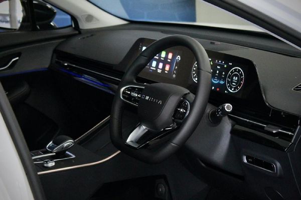2026-Omoda-C5-15T-Luxury-X image:8
