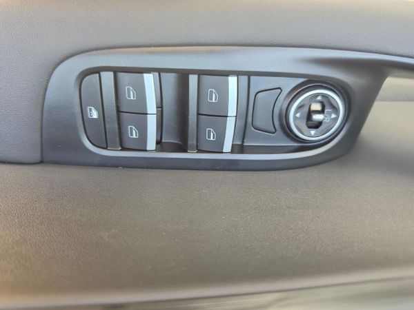 2026-Chery-Tiggo-Cross-15-Lit-CVT-Auto image:9