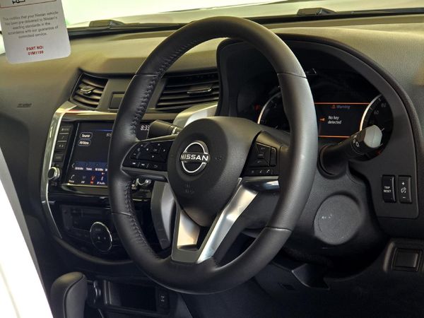 2026-Nissan-Navara-25DDTi-Stealth-Auto image:23