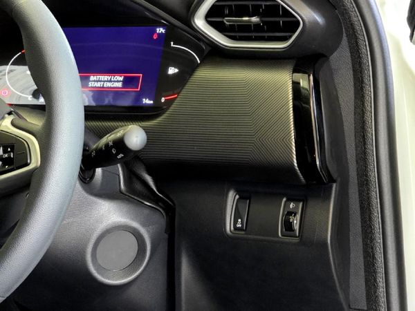 2026-Nissan-Magnite-10-Acenta-AMT image:18