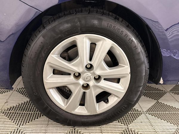 2015-Opel-Corsa-10T-EcoFlex-Essentia-5-dr image:4