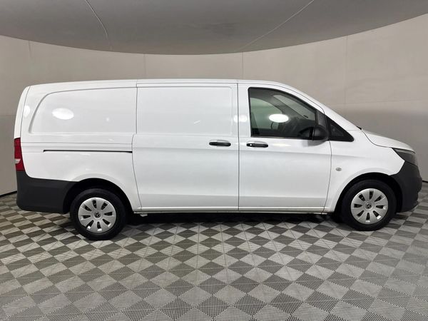 2022-Mercedes-Benz-Vito-111-16-CDI-Panel-Van image:13