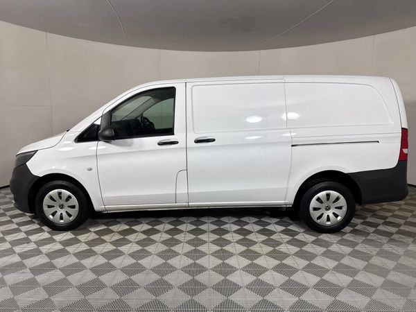 2022-Mercedes-Benz-Vito-111-16-CDI-Panel-Van image:15