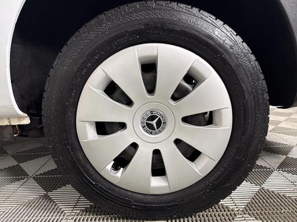 2022-Mercedes-Benz-Vito-111-16-CDI-Panel-Van image:2