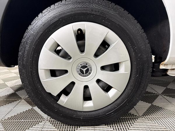 2022-Mercedes-Benz-Vito-111-16-CDI-Panel-Van image:3