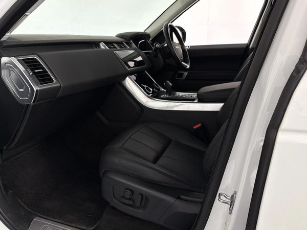2019-Land-Rover-Range-Rover-Sport-30-D-SE-190kW image:8