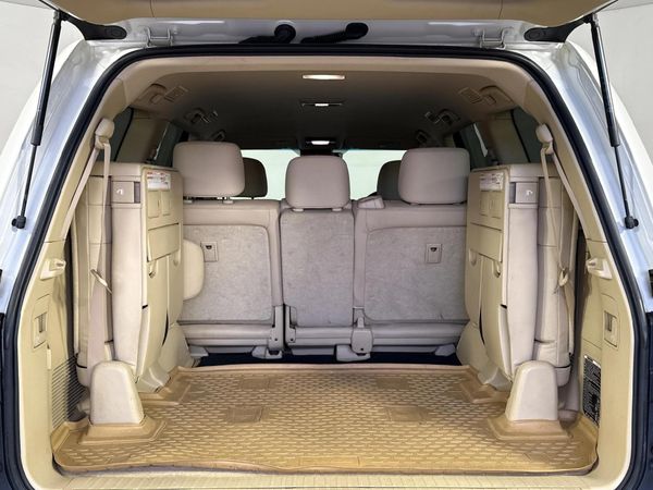 2017-Toyota-Land-Cruiser-200-45-D-V8-VX-Auto image:12
