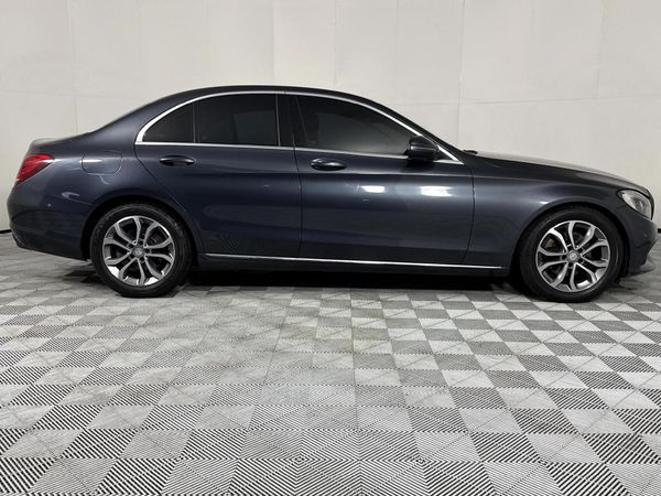 2016-Mercedes-Benz-C-Class-C-200-Auto image:16