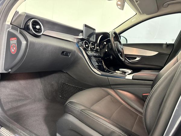 2016-Mercedes-Benz-C-Class-C-200-Auto image:8