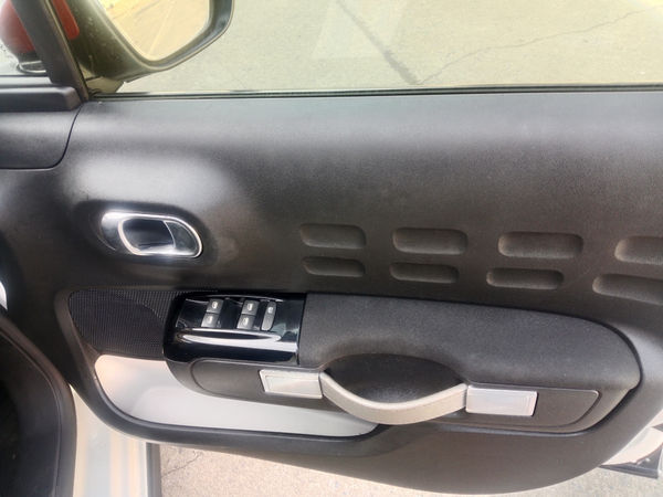 2020-Citroen-C3-Aircross-12-PureTech-Feel image:8