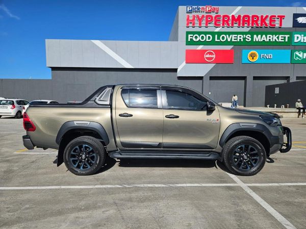 2026-Toyota-Hilux-28-GD-6-Raised-Body-Legend-RS-Auto-Double-Cab image:3