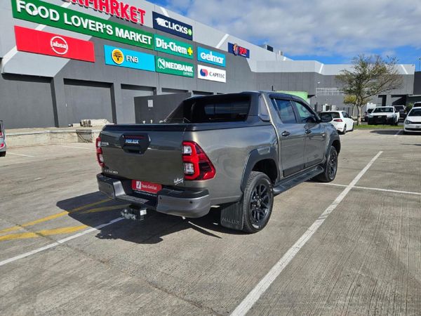 2026-Toyota-Hilux-28-GD-6-Raised-Body-Legend-RS-Auto-Double-Cab image:4