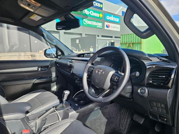 2026-Toyota-Hilux-28-GD-6-Raised-Body-Legend-RS-Auto-Double-Cab image:5