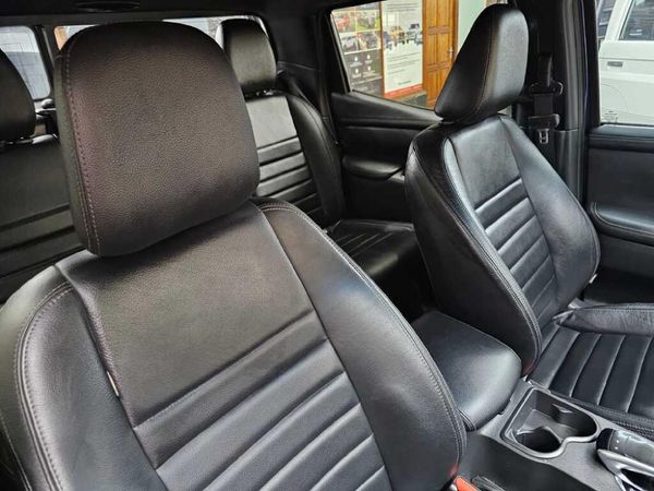 2020-Mercedes-Benz-X-Class-X350d-4Matic-Power image:19