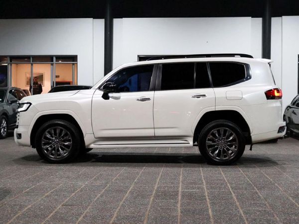2022-Toyota-Land-Cruiser-300-V6-33-D-ZX image:14