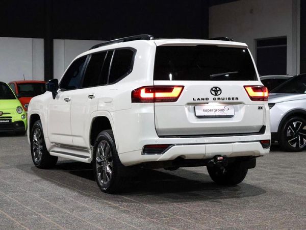 2022-Toyota-Land-Cruiser-300-V6-33-D-ZX image:16