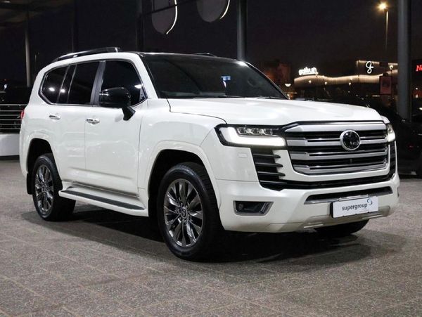 2022-Toyota-Land-Cruiser-300-V6-33-D-ZX image:3