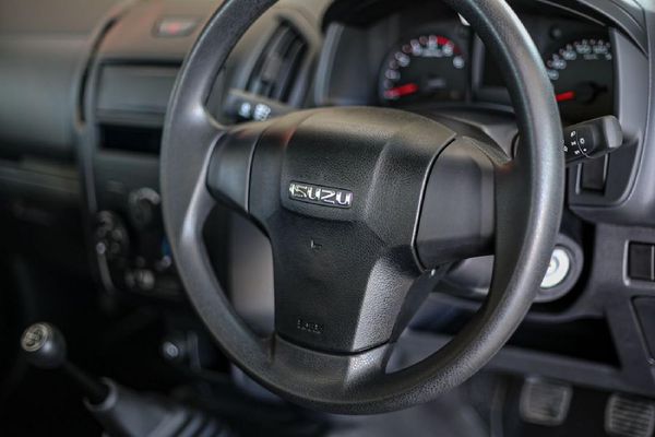 2026-Isuzu-D-Max-250C-Single-Cab image:4