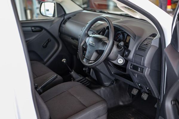2026-Isuzu-D-Max-250C-Fleetside-Single-Cab image:11