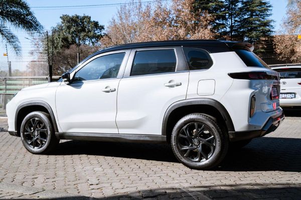 2024-Toyota-Urban-Cruiser-15-XR-Auto image:3