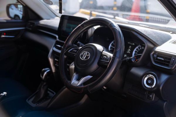 2024-Toyota-Urban-Cruiser-15-XR-Auto image:6