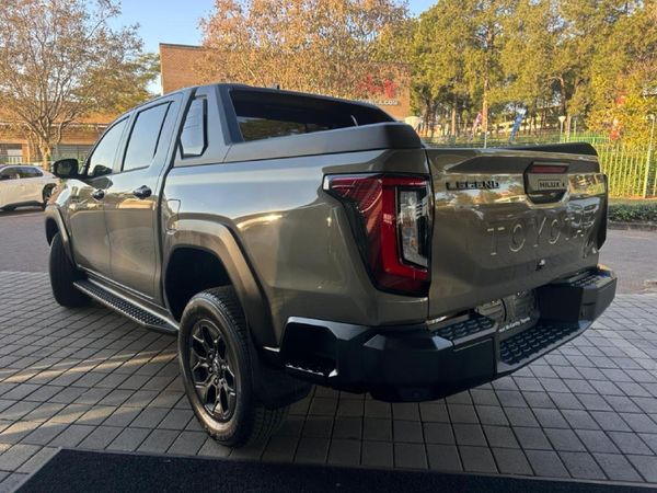 2026-Toyota-Hilux-28-GD-6-RB-Legend-Auto-Double-Cab-Mhev image:12