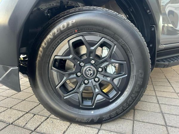 2026-Toyota-Hilux-28-GD-6-RB-Legend-Auto-Double-Cab-Mhev image:14