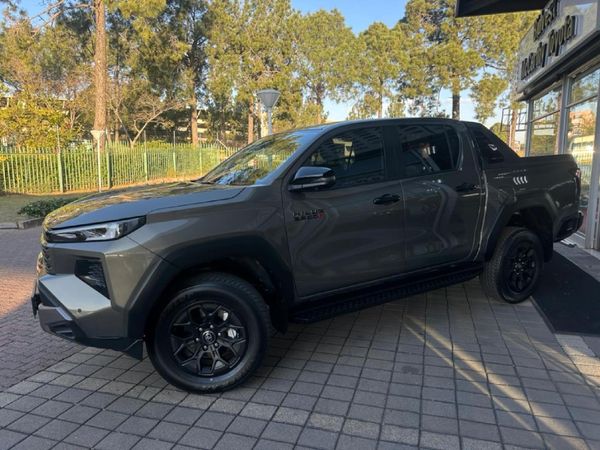 2026-Toyota-Hilux-28-GD-6-RB-Legend-Auto-Double-Cab-Mhev image:5