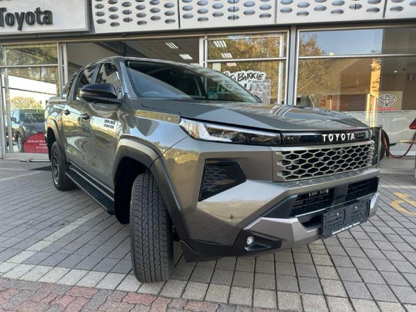 2026-Toyota-Hilux-28-GD-6-RB-Legend-Auto-Double-Cab-Mhev image:6