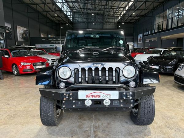 2015-Jeep-Wrangler-Unlimited-28-CRD-Sahara-Auto image:1