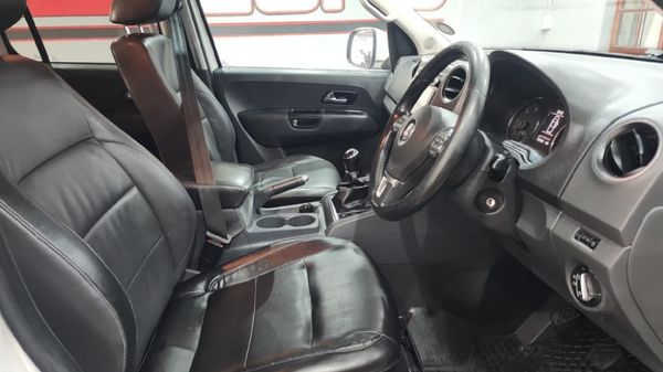 2014-Volkswagen-Amarok-20-BiTDI-Highline-132kW-Double-Cab image:6