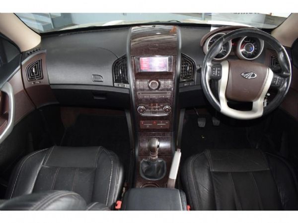 2014-Mahindra-XUV-500-22D-mHawk-7-seat-W6 image:14
