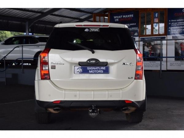2014-Mahindra-XUV-500-22D-mHawk-7-seat-W6 image:4