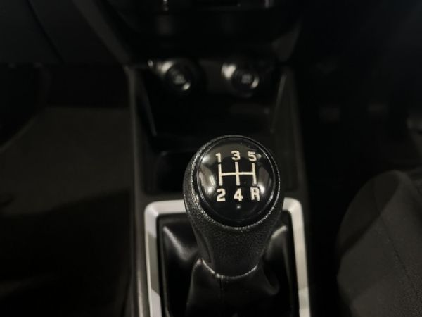 2019-Suzuki-Swift-12-GL image:12