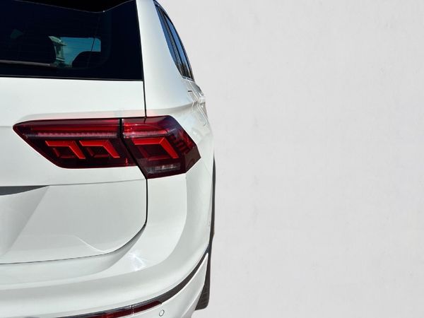2023-Volkswagen-Tiguan-R-20-TSI-4M-Auto-235kw image:11